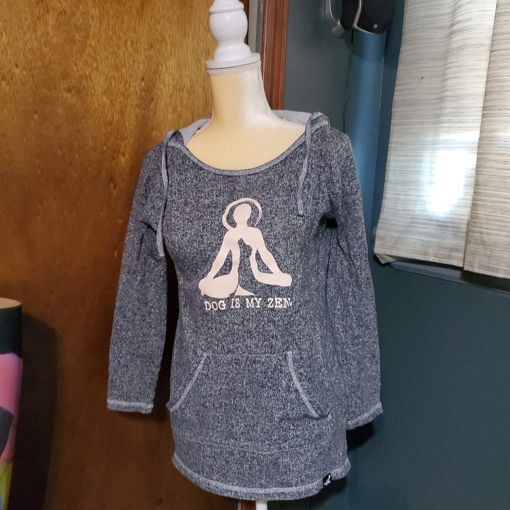 Small yoga sweater